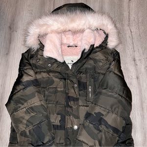 Girls Abercrombie winter coat Size 15 / 16